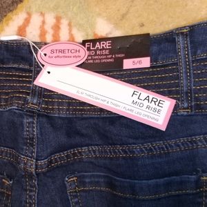 2 pair of true luck jeans